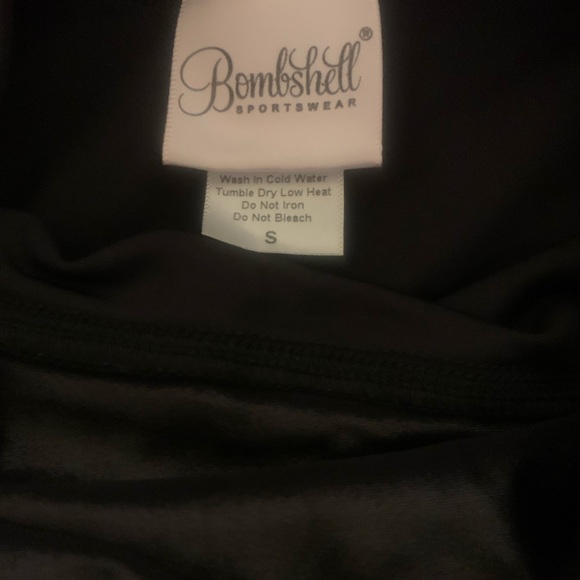 Bombshell - Picture 8 of 8